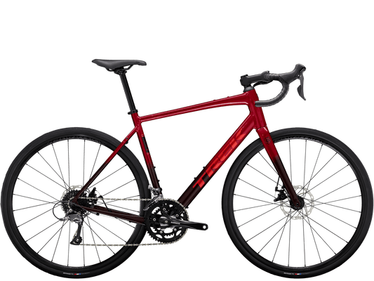 TREK DOMANE AL 2 Gen 4 Crimson to Dark Carmine Fade - トレック ドマーネAL2 Gen4 クリムゾン トゥ ダークカーマインフェイド 2024年Newモデル オールロードバイク - 高知の自転車専門店 Cycling Shop ヤマネ